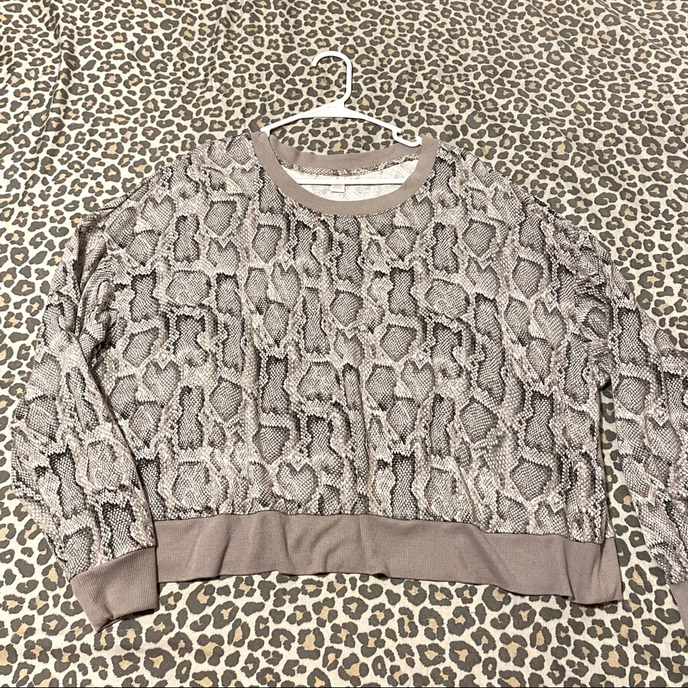 the softest long sleeve tee!